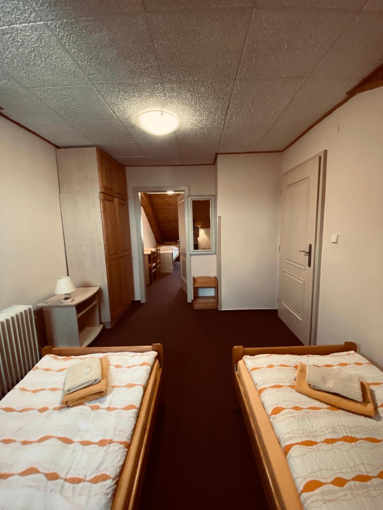 Dalmo Hotell Sedlec-Prcice Eksteriør bilde